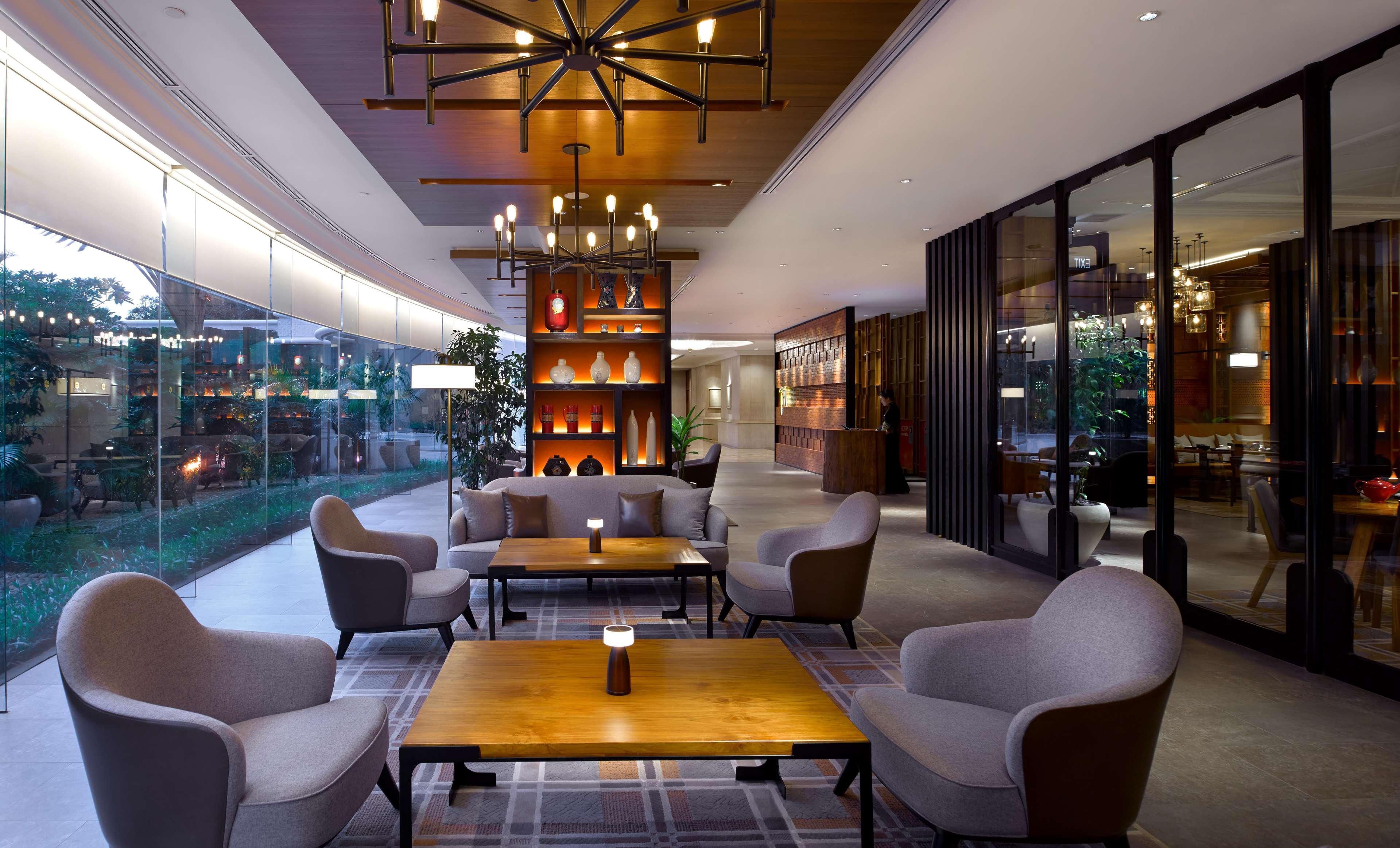 Shangri-La Jakarta Buitenkant foto