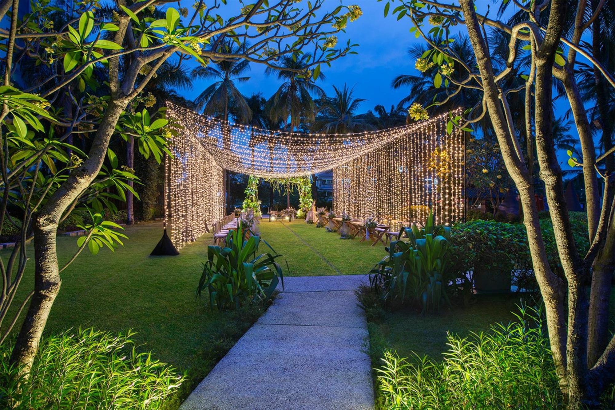 Shangri-La Jakarta Buitenkant foto